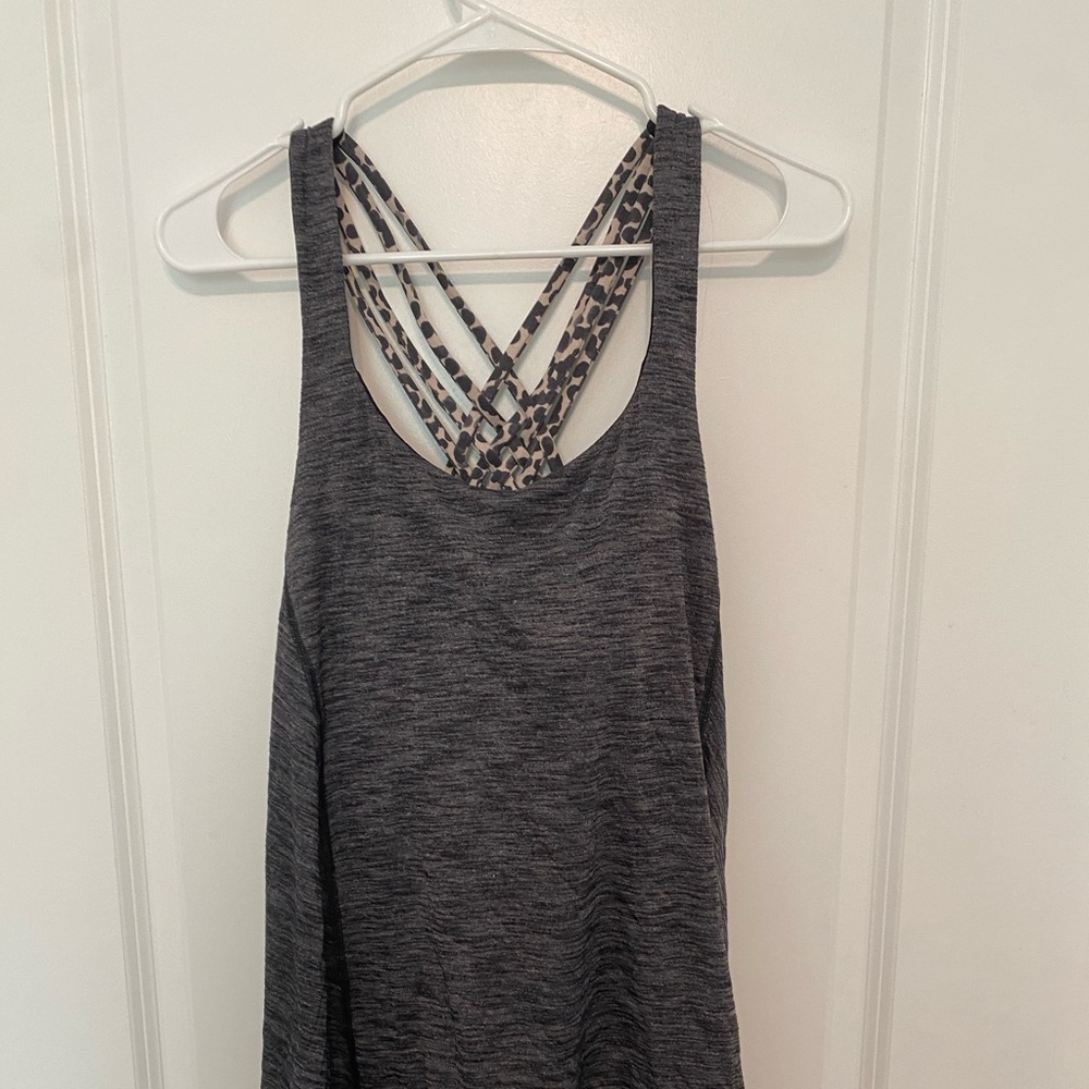 Lululemon razor back workout top